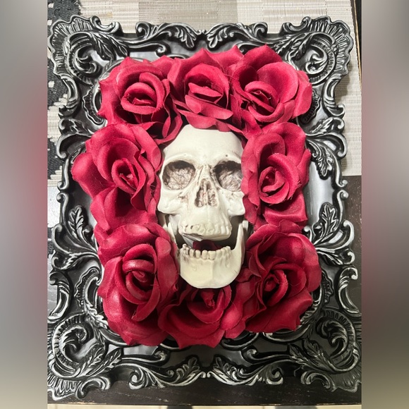 Other - Gothic Roses Skull Frame Wall Decor